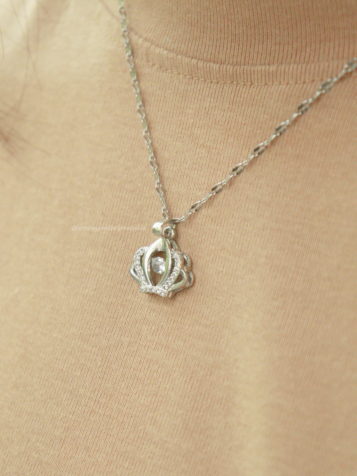 Zirconia Crown Necklace