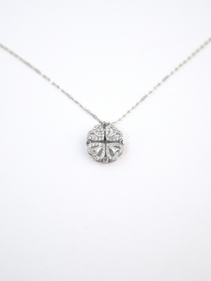 Foldable Lucky Clover Necklace