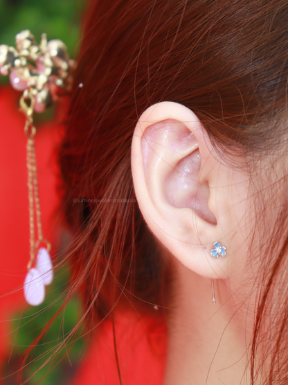 Delicate Iris Ear Threader 锦上添花