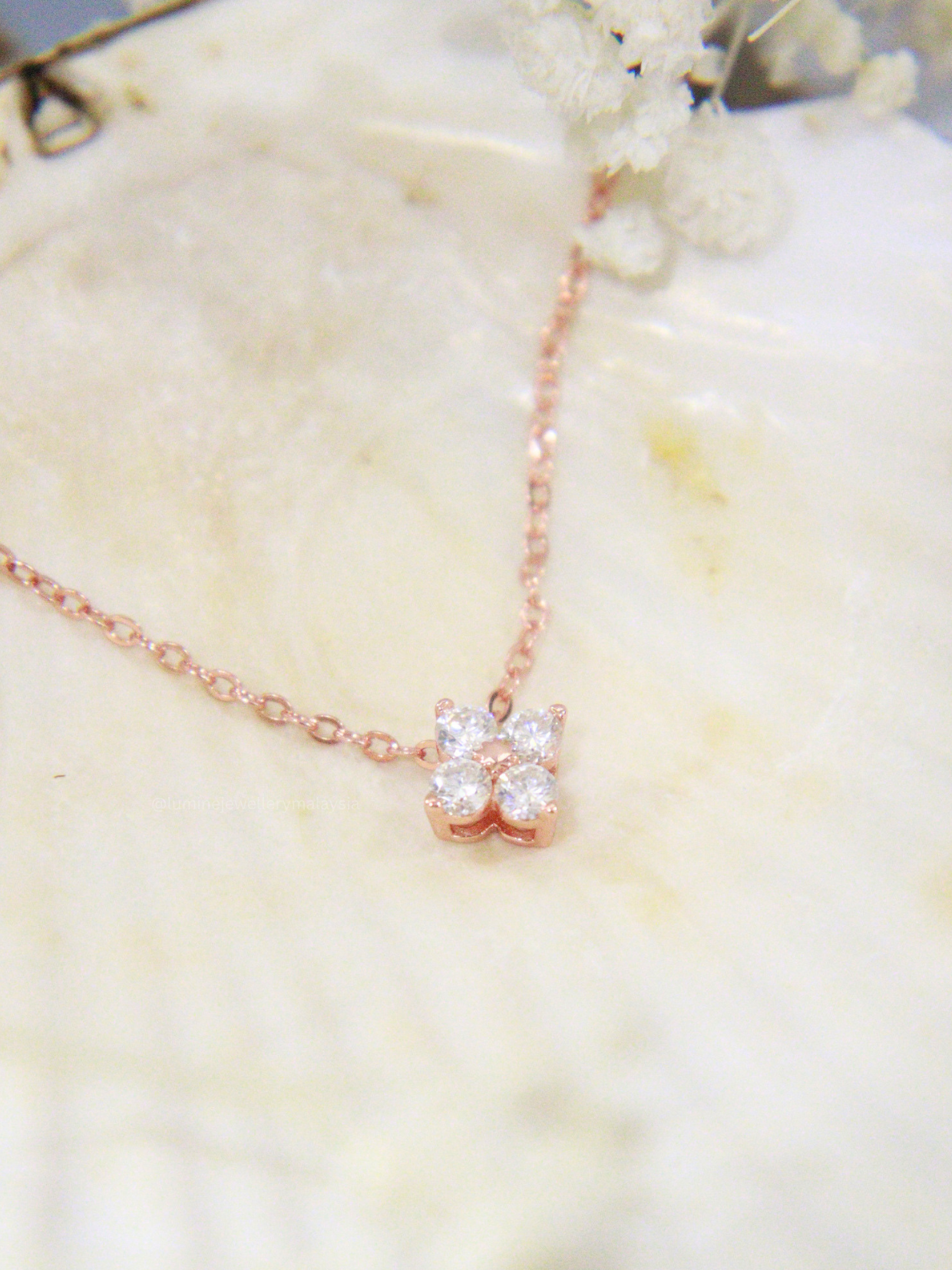 Lucky Clover Moissanite Necklace with Cert (GRA Certified Moissanite | S925)