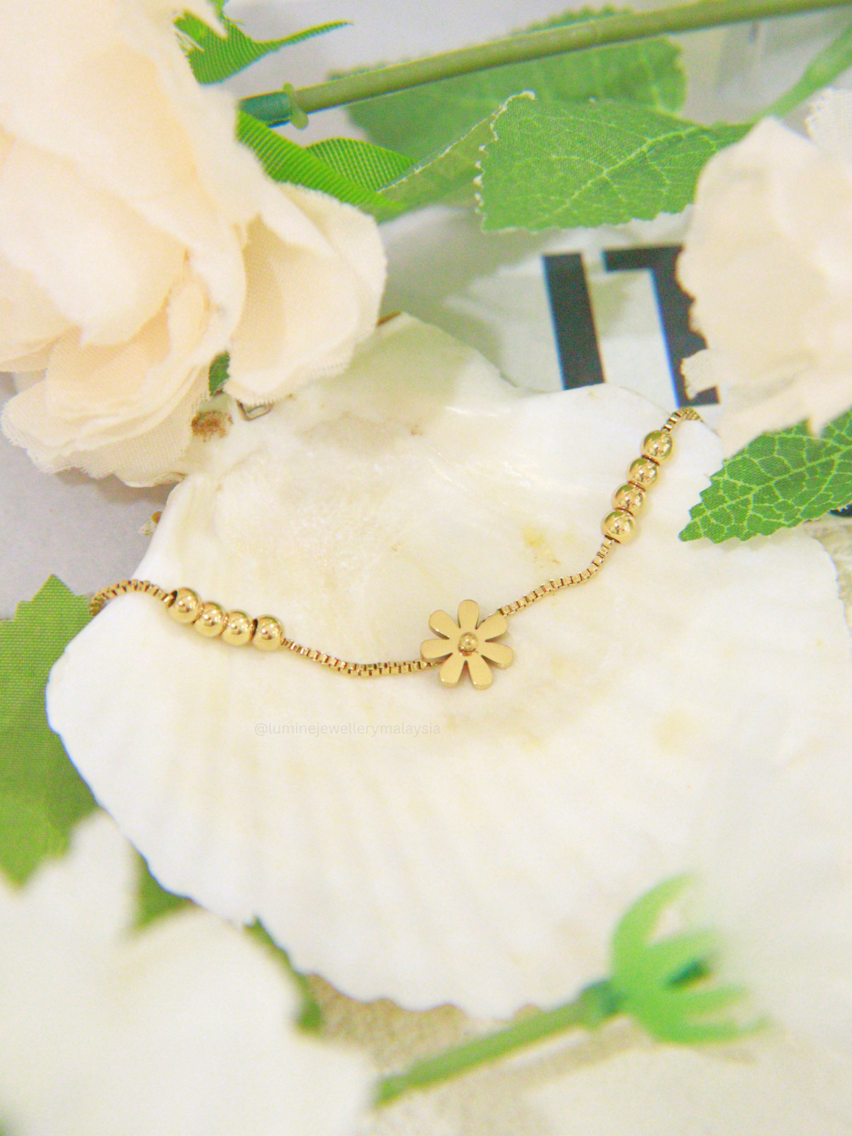 Sunlit Daisy Anklet