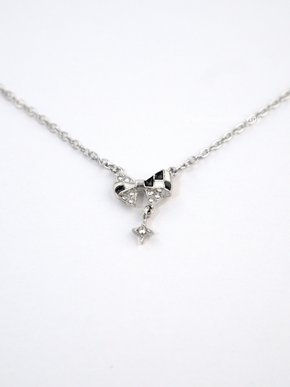 Black & White Chic Bow Necklace