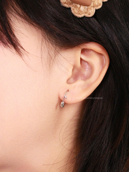 Retro Tulip Earrings