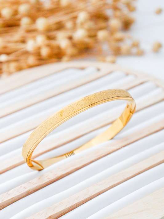 Matte Bracelet