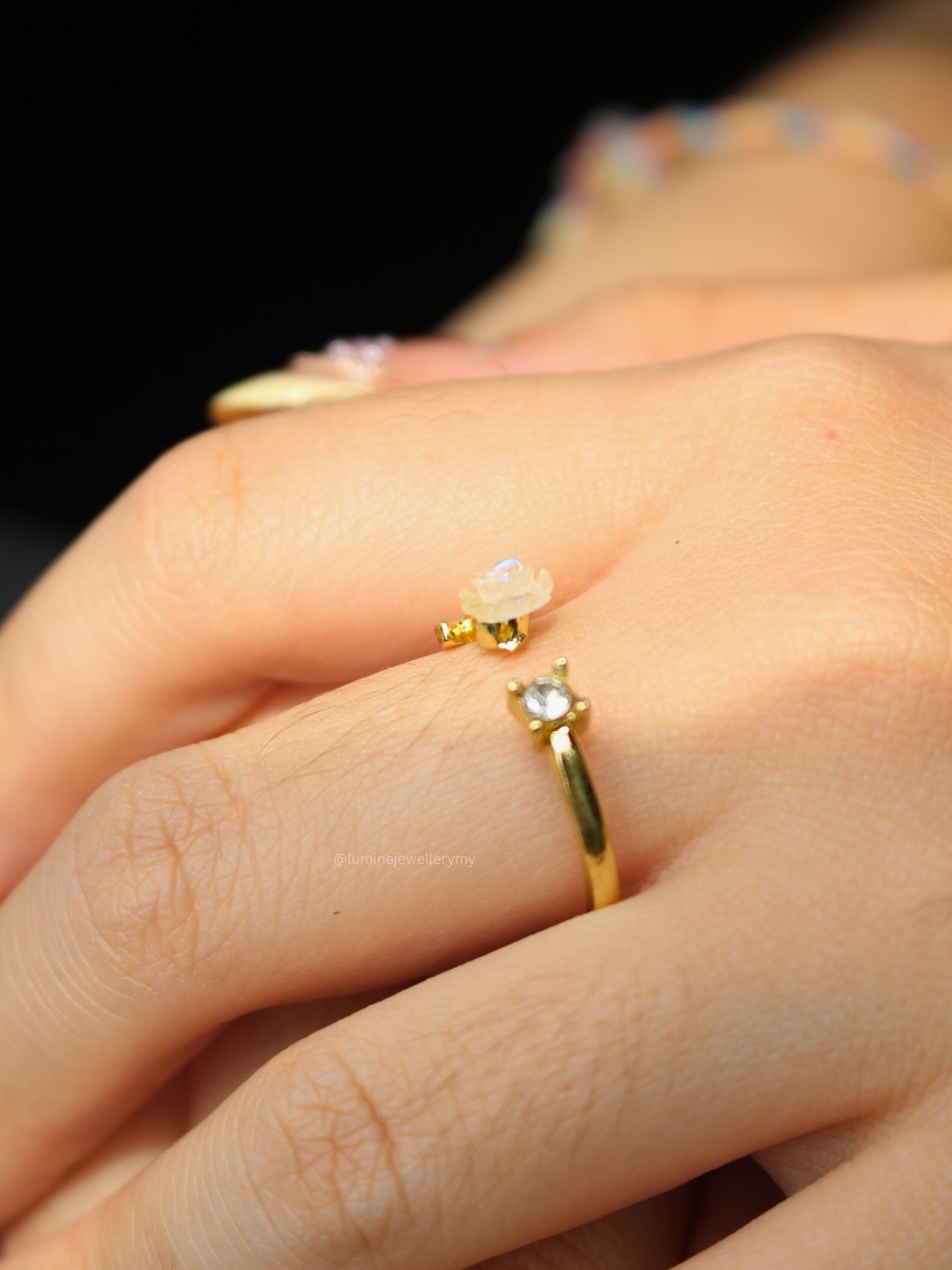 Camelia Elegance Ring