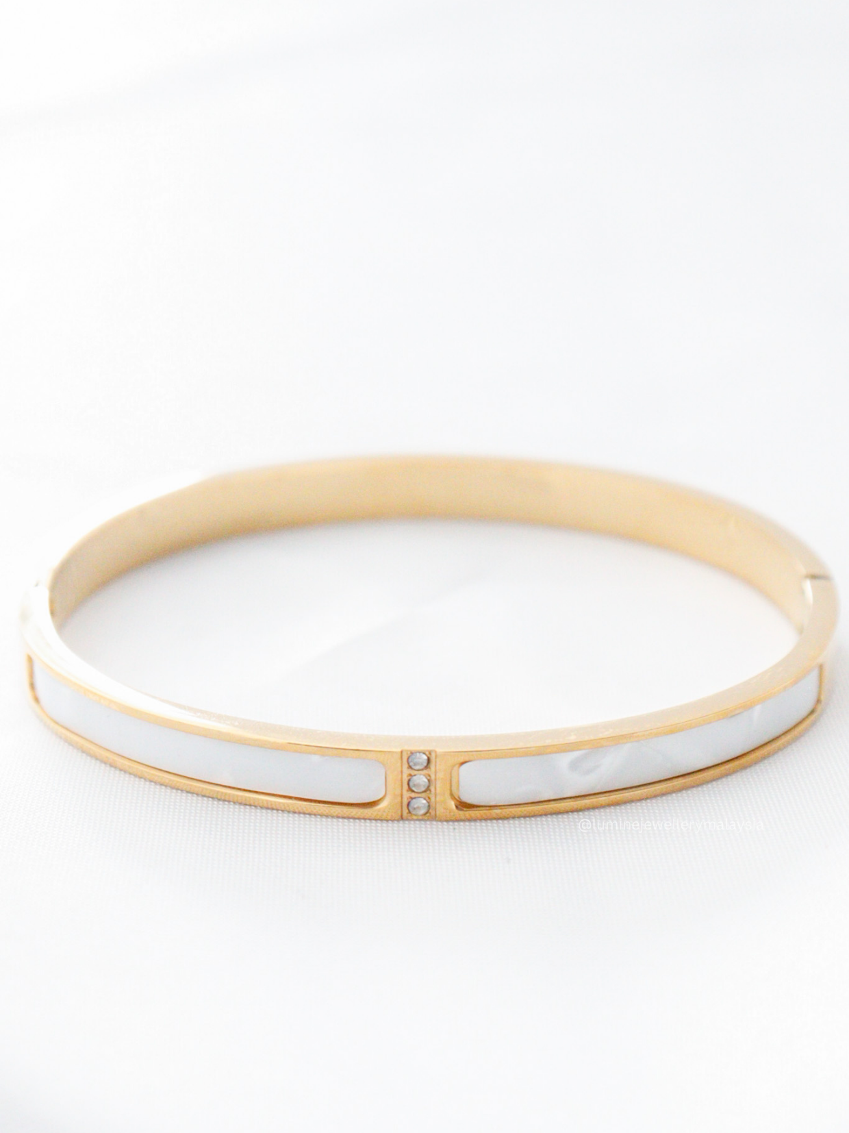 White Shell Cuff