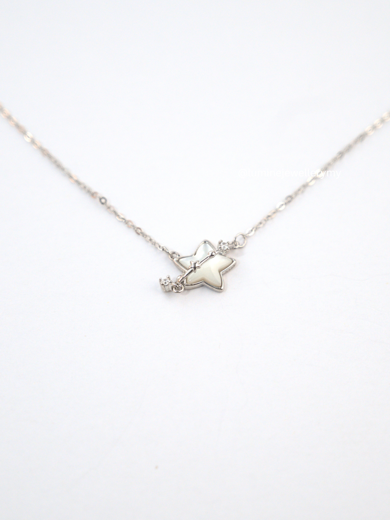 Dreamy Star Necklace