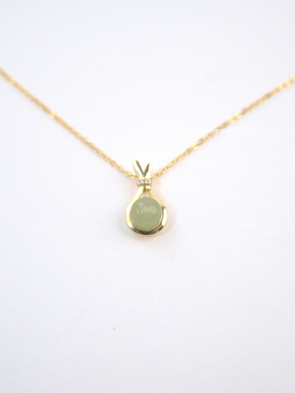 Nephrite Fortune Pouch Necklace