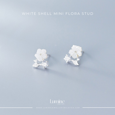 White Shell Mini Flora Stud