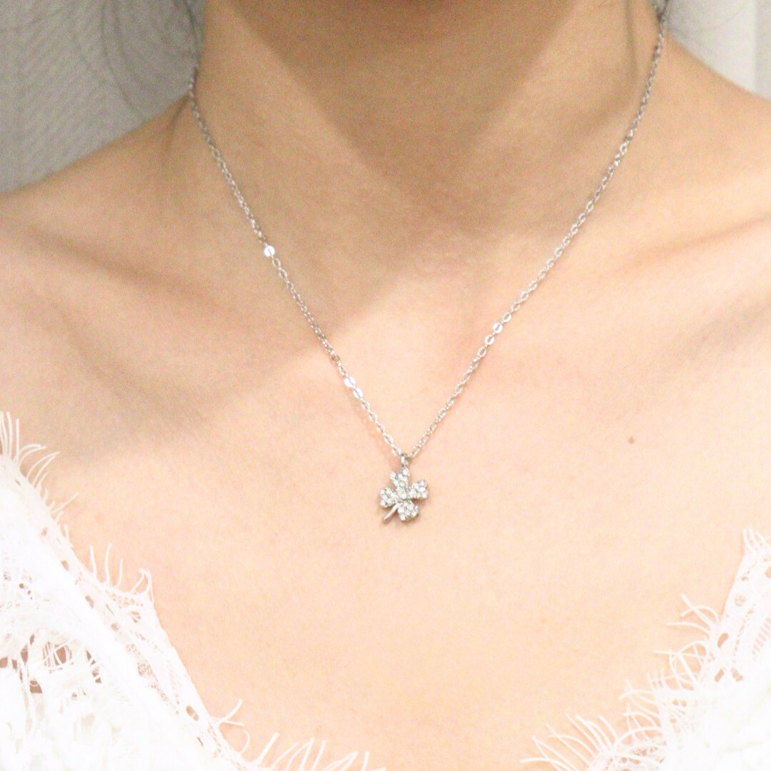 Diamond Clover Necklace 