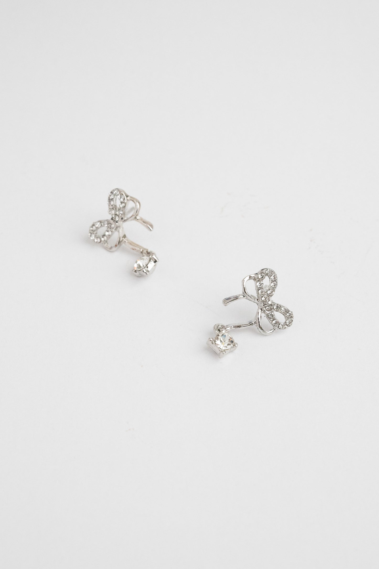 Light Lux Diamond Bowknot Earring