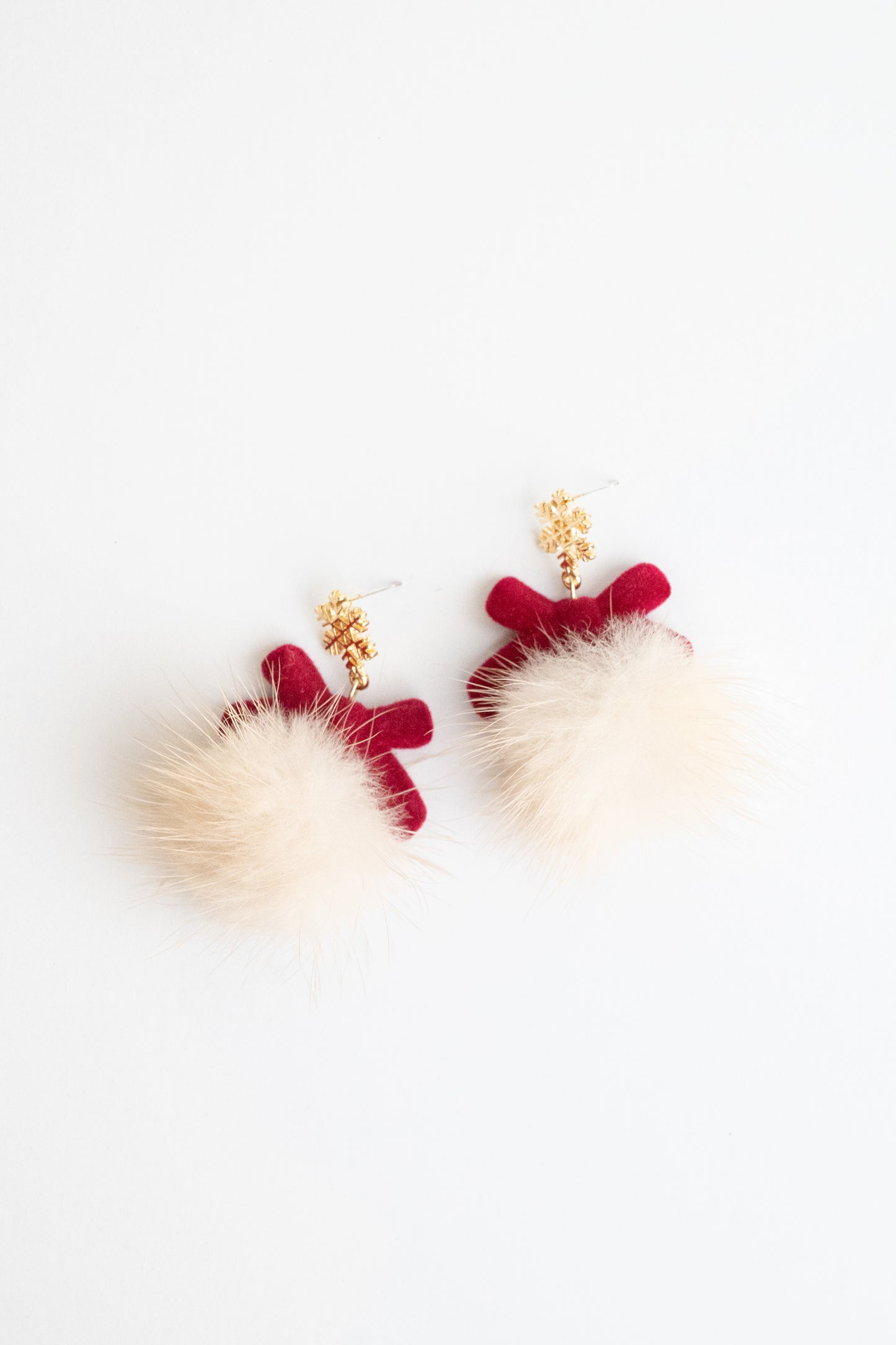 Fluffy Snowflake Earring