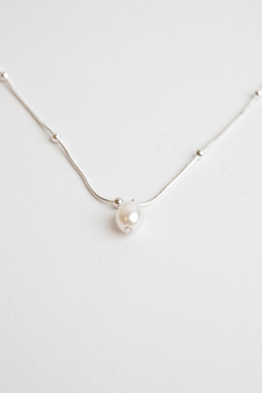 Eternal Pearl Loop Necklace