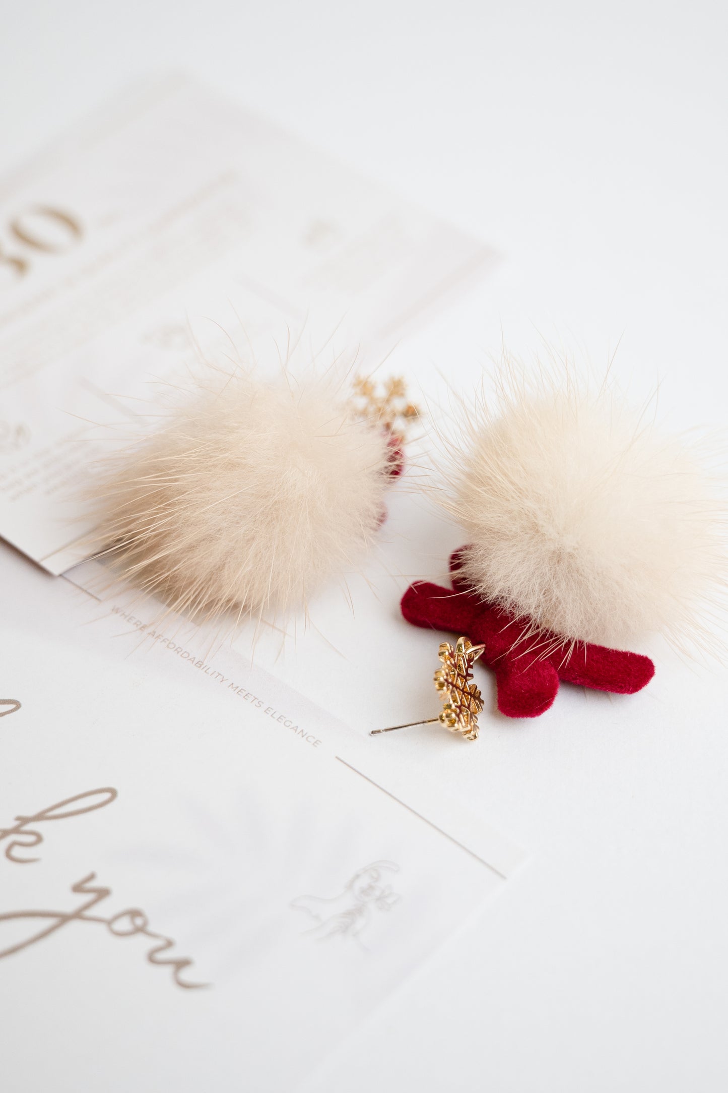 Fluffy Snowflake Earring