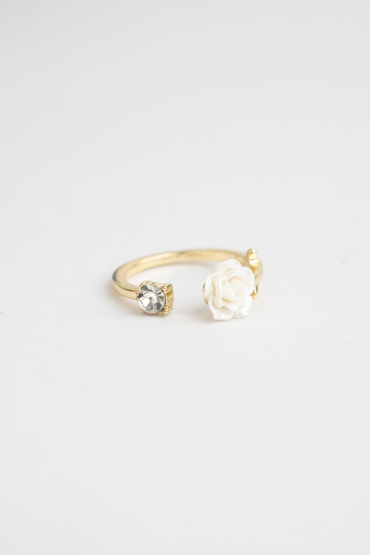 Camelia Elegance Ring