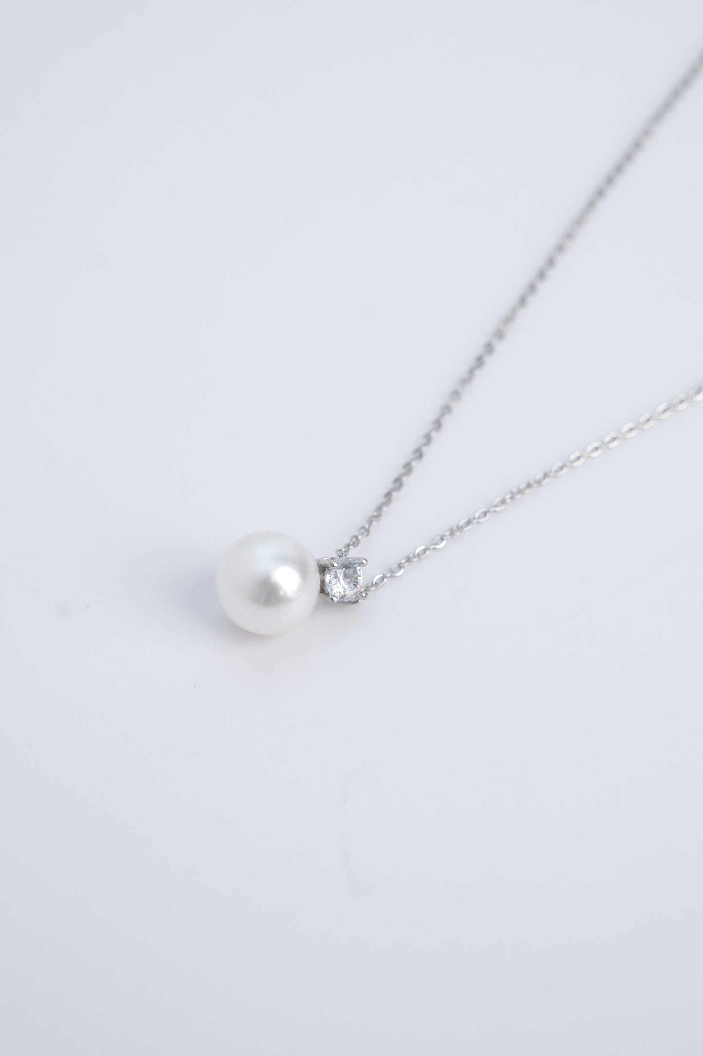 White Pearl Necklace