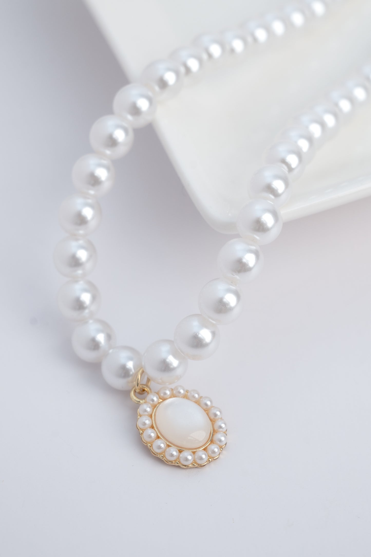 Noble Crown Pearl Necklace