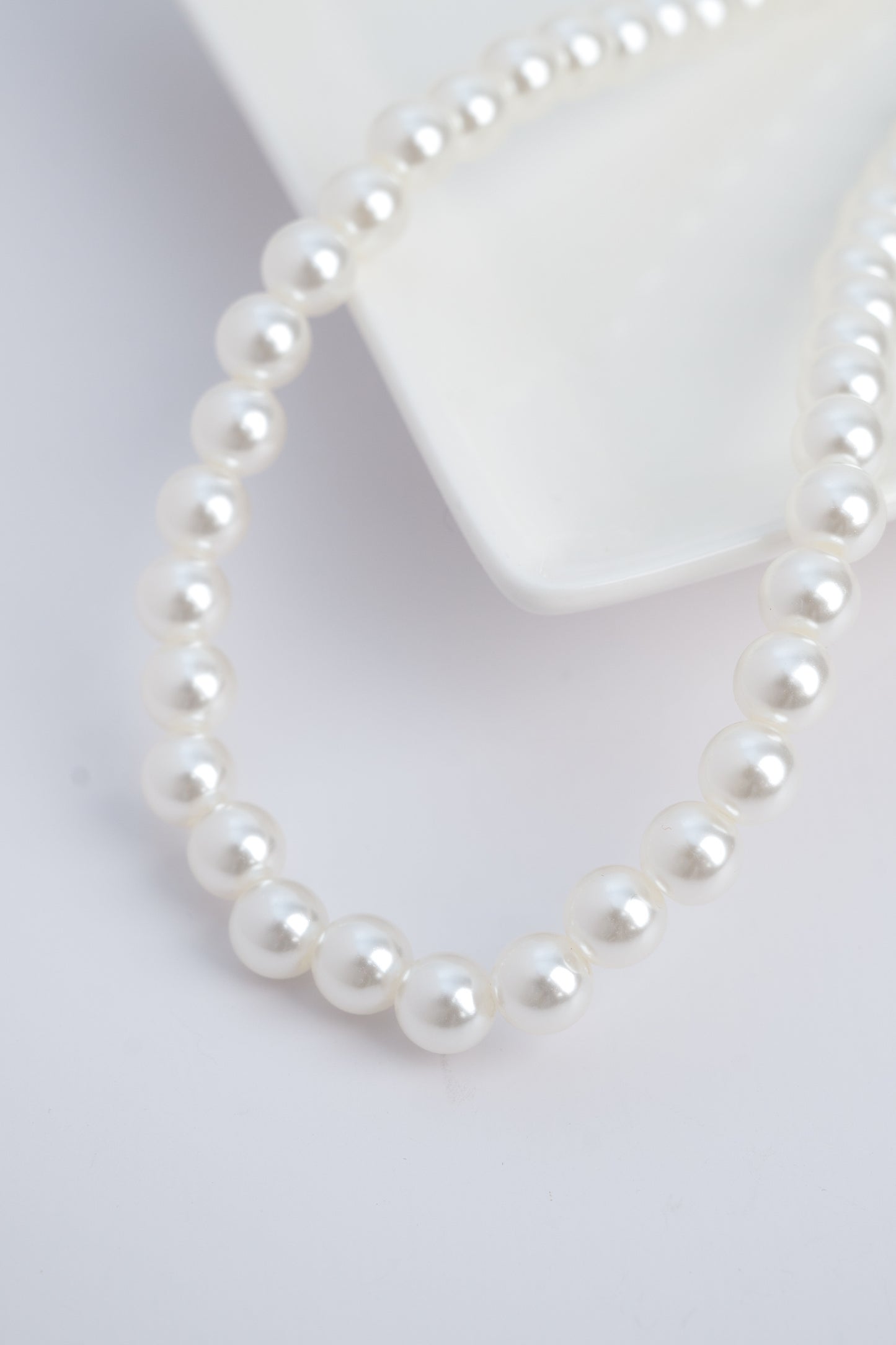 Medium Pearl Necklace