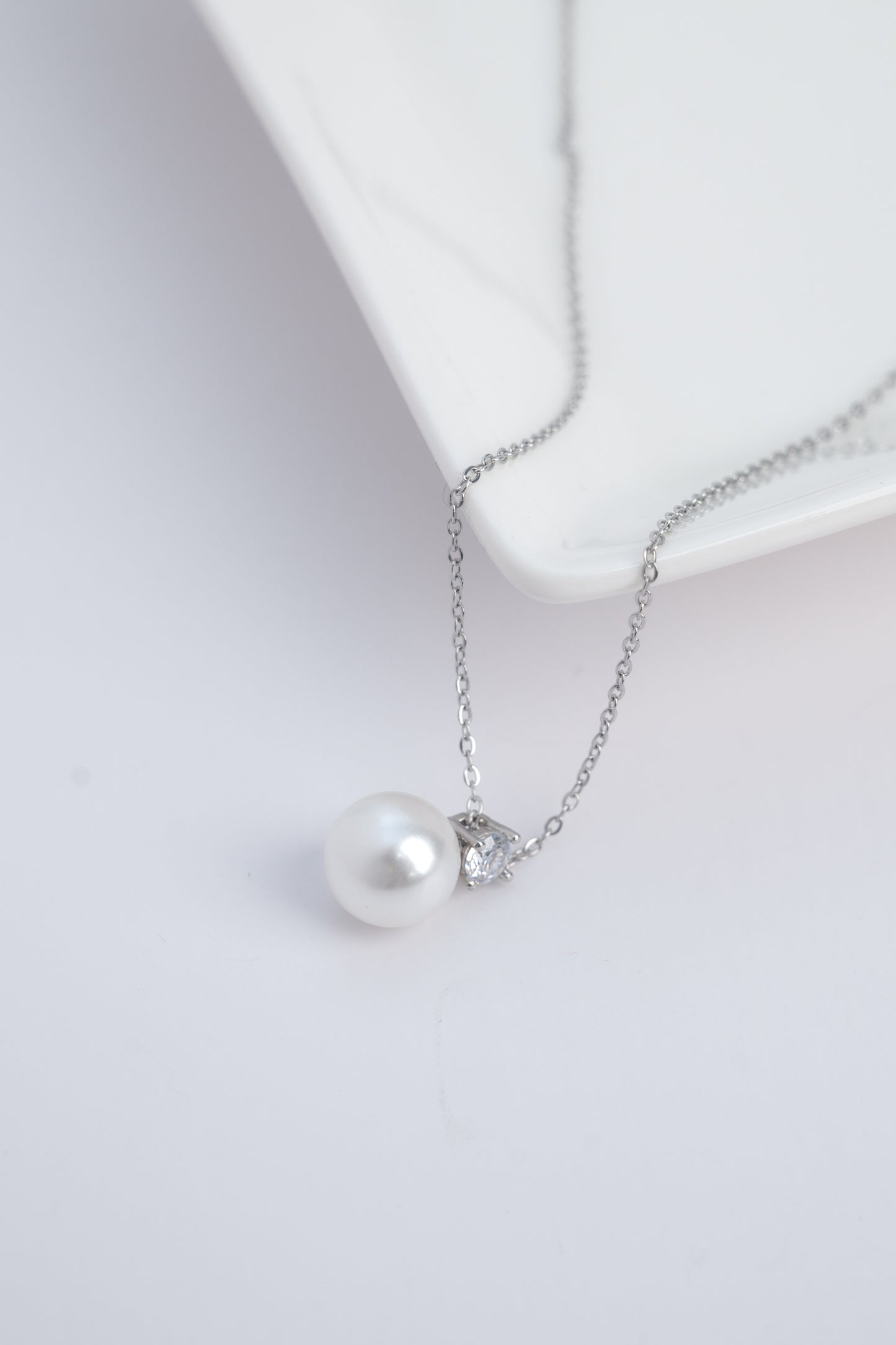 White Pearl Necklace