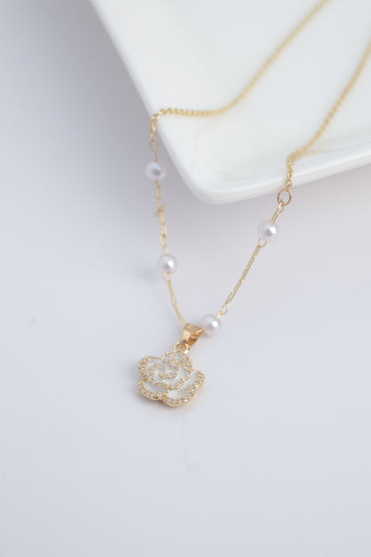 Elegant Pearls Rose Necklace