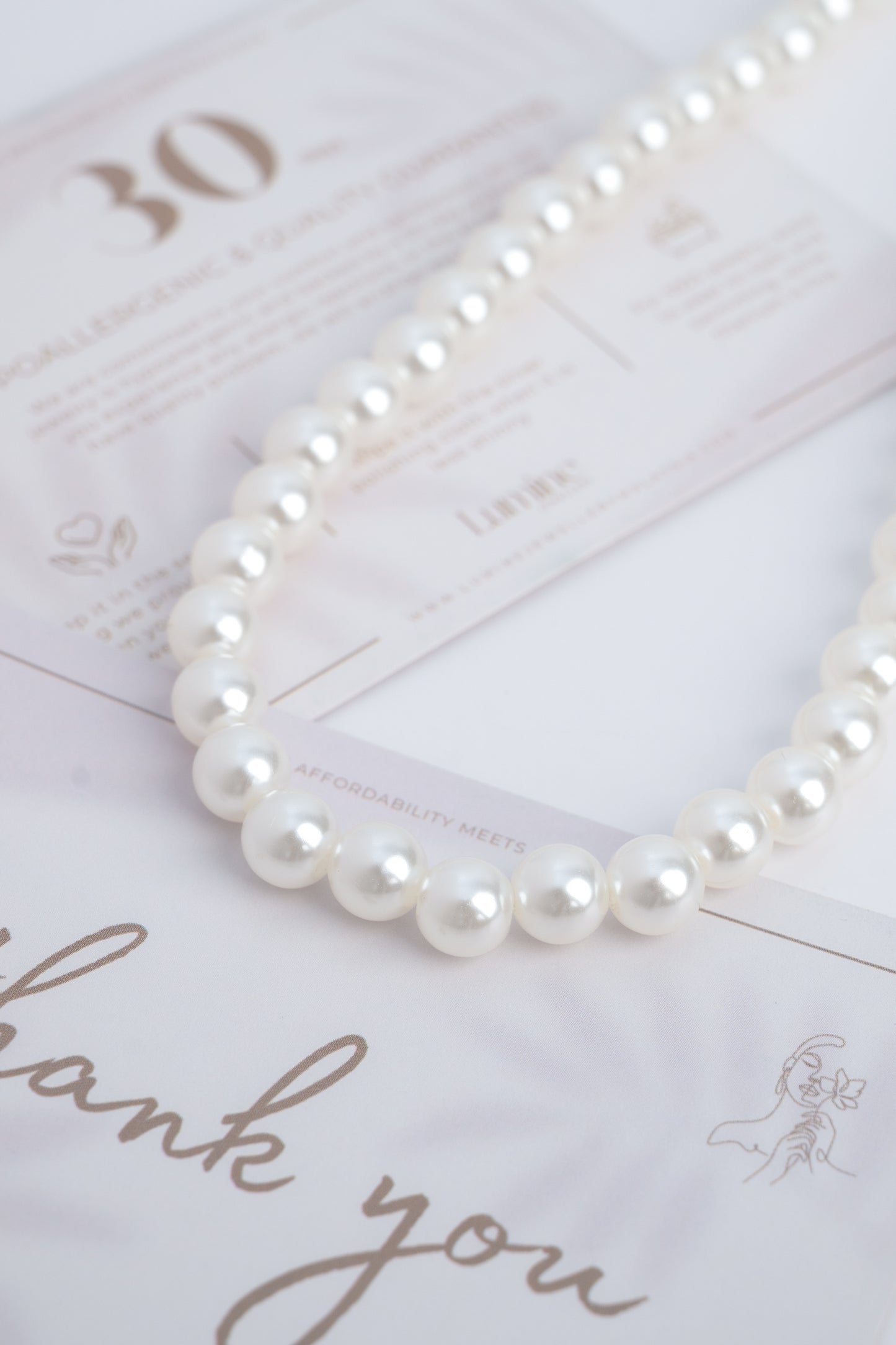 Medium Pearl Necklace