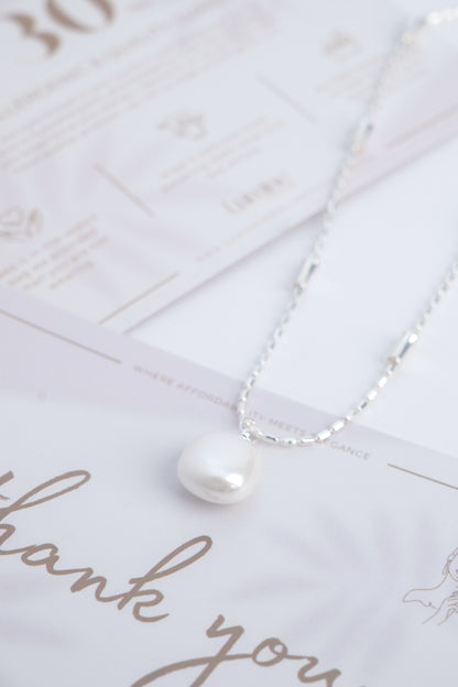 White Square Pearl Necklace