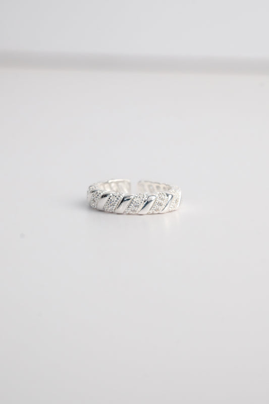 Twisted Diamond Ring