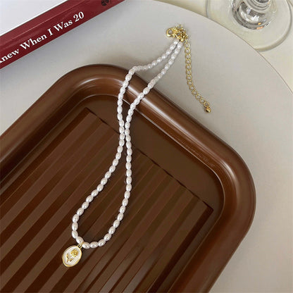 Gentle Rose Pearl Necklace