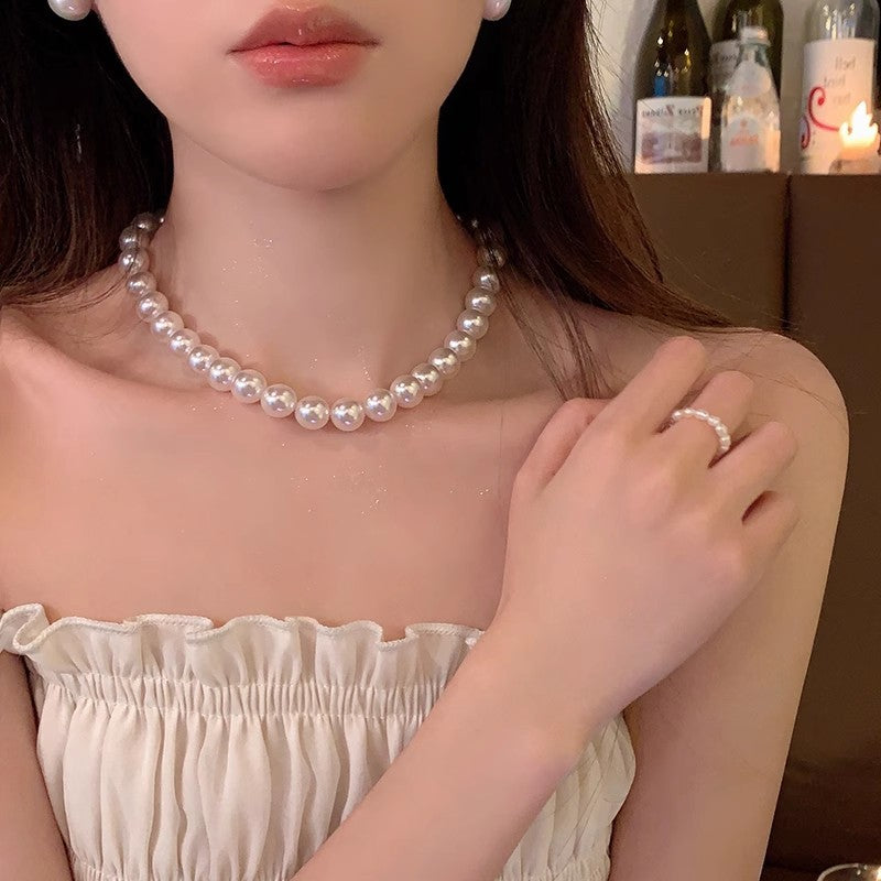 Huge Pearl Necklace