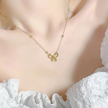 Gold Dainty Bow Elegance Necklace (在逃公主蝴蝶结项链)