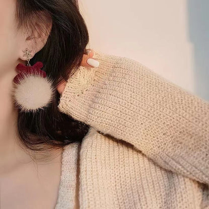 Fluffy Snowflake Earring