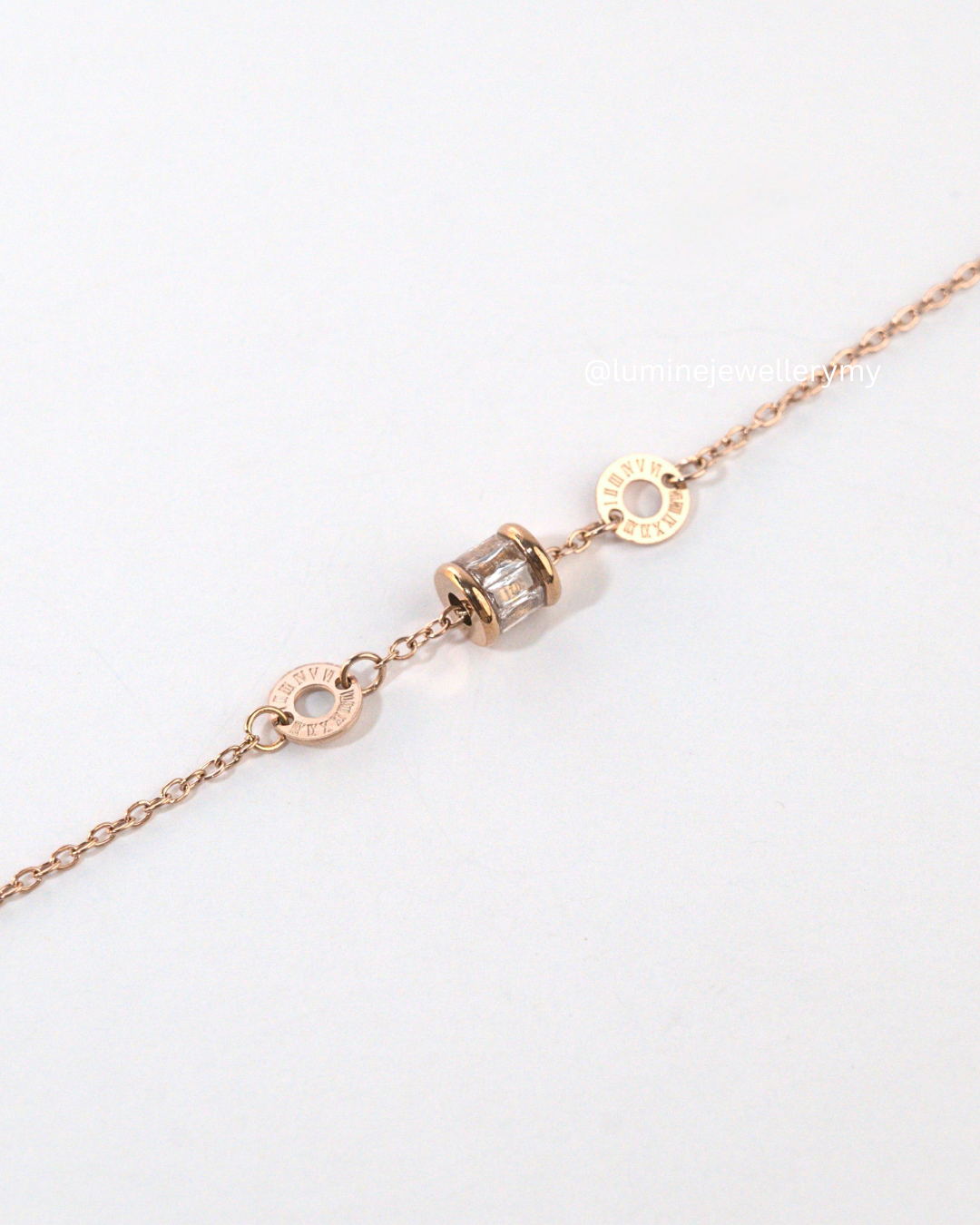 White Elegant Cylinder Bracelet