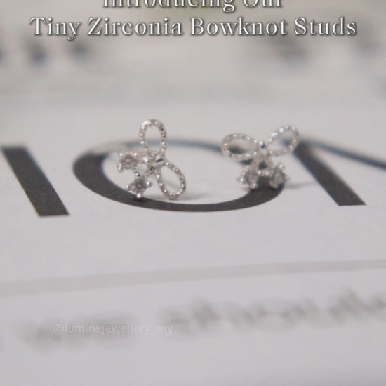 Tiny Zirconia Bowknot Studs