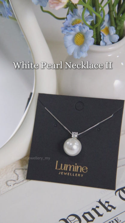 White Pearl Necklace II