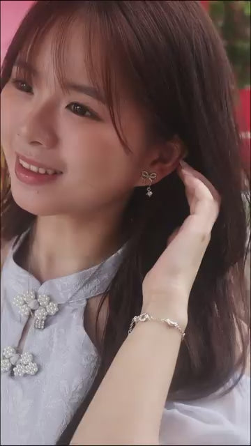 Silver Minimalist Quetzaly Necklace